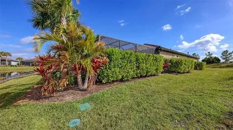 7675 Summerland Cove Bradenton FL 34202