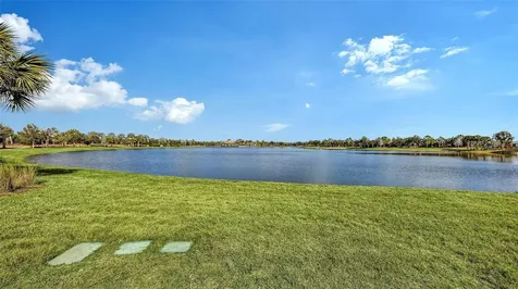 7675 Summerland Cove Bradenton FL 34202