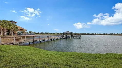 7675 Summerland Cove Bradenton FL 34202