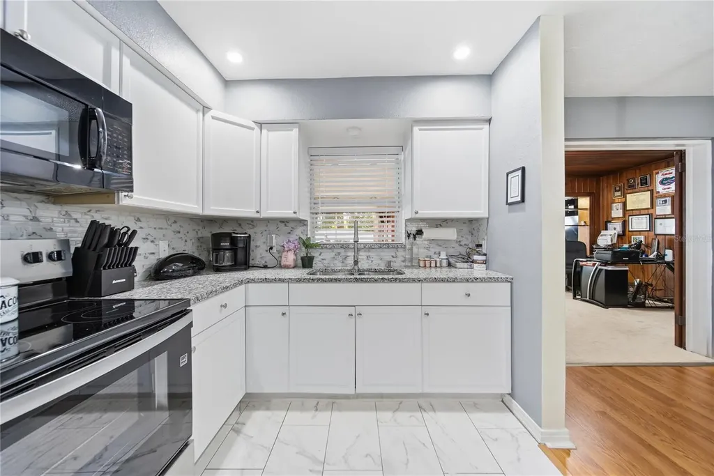 718 Bay Vista Boulevard S St Petersburg FL 33705