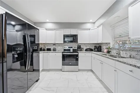 718 Bay Vista Boulevard S St Petersburg FL 33705