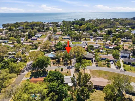 718 Bay Vista Boulevard S St Petersburg FL 33705