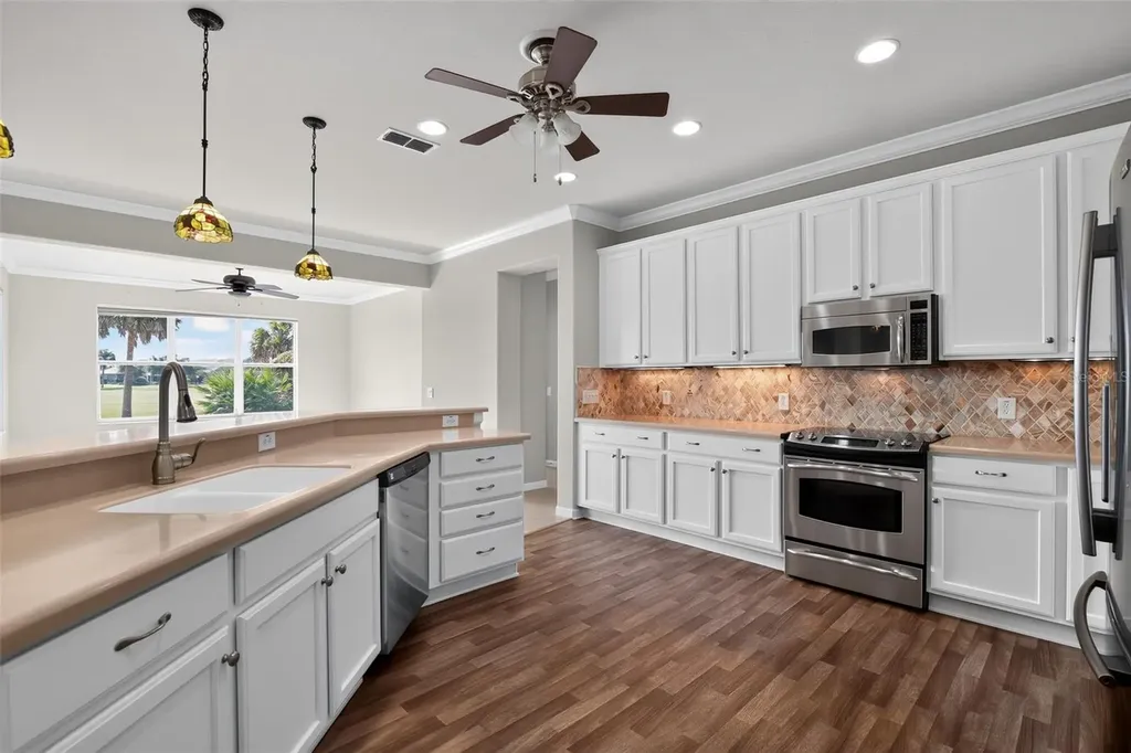 9439 SW 71st Loop Ocala FL 34481