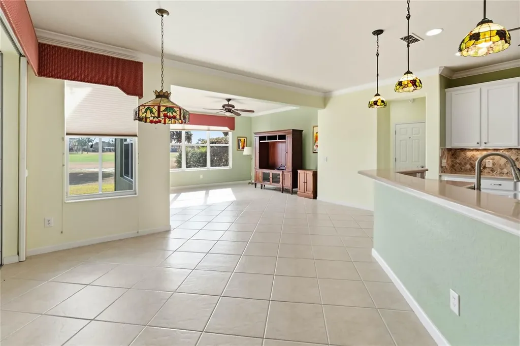 9439 SW 71st Loop Ocala FL 34481