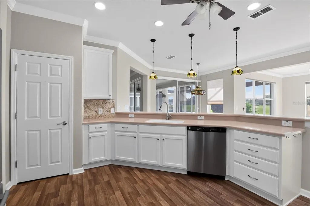 9439 SW 71st Loop Ocala FL 34481
