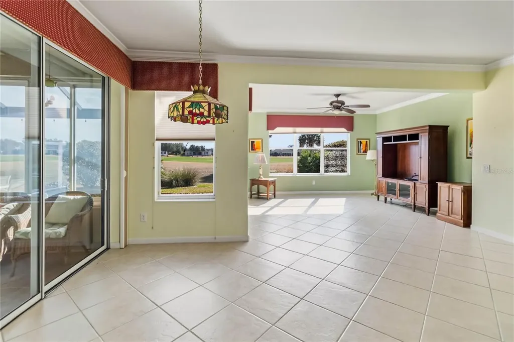 9439 SW 71st Loop Ocala FL 34481