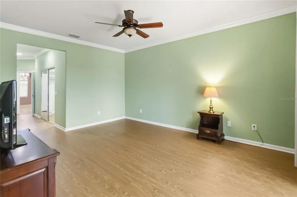 9439 SW 71st Loop Ocala FL 34481