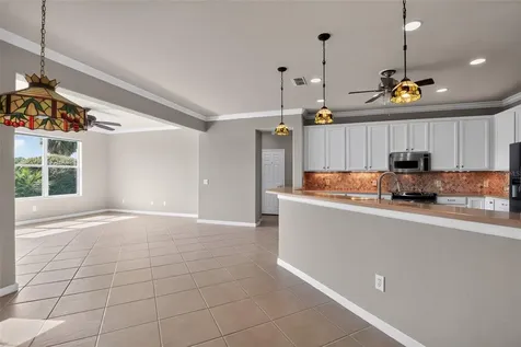 9439 SW 71st Loop Ocala FL 34481