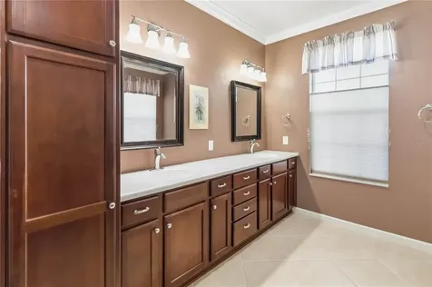 9439 SW 71st Loop Ocala FL 34481