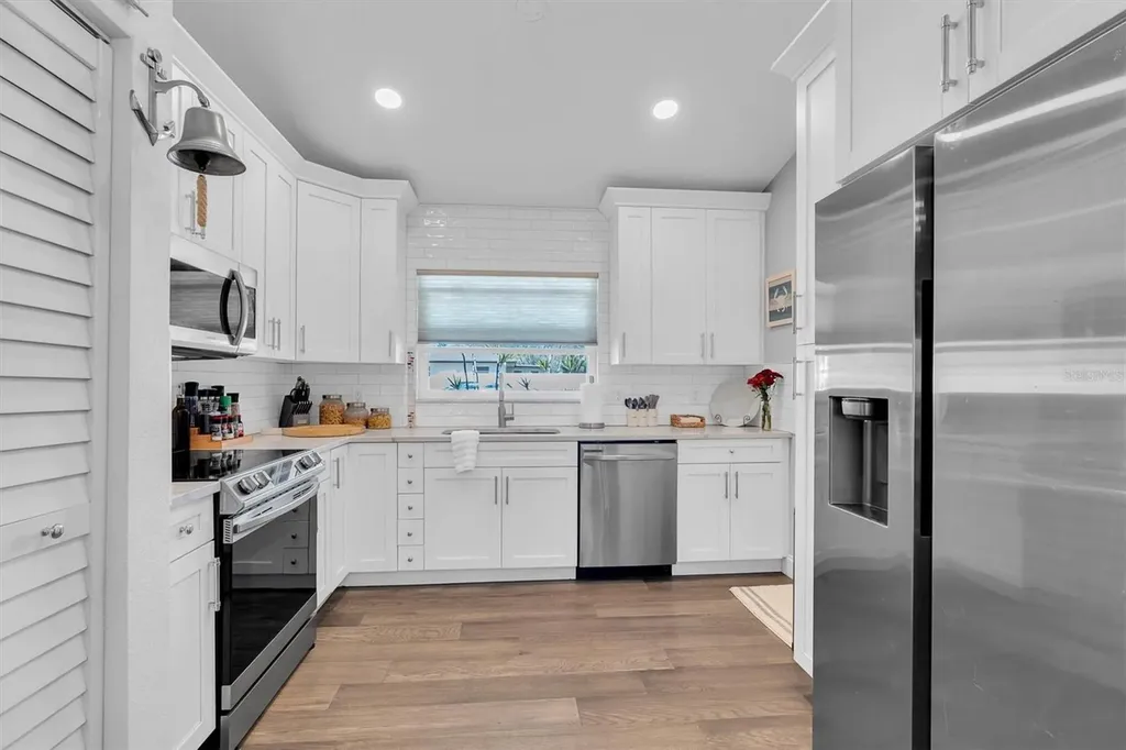 2534 Mineola Drive S Largo FL 33770