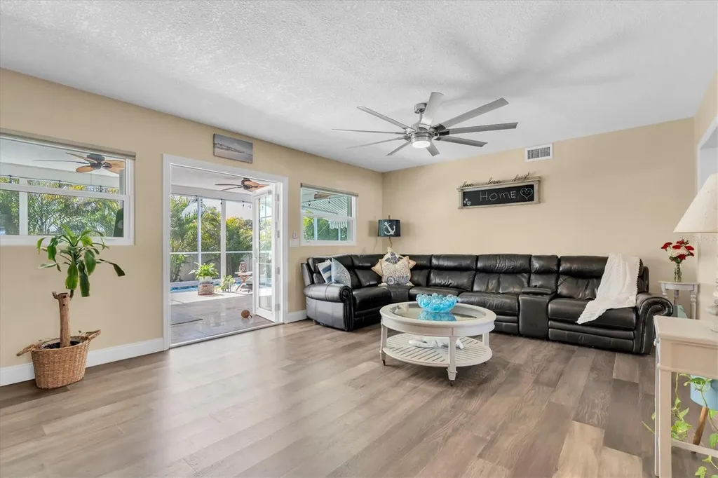 2534 Mineola Drive S Largo FL 33770