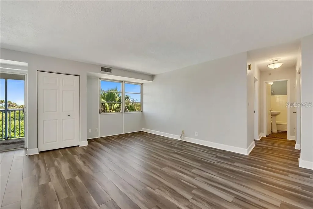 3315 58th Avenue S St Petersburg FL 33712