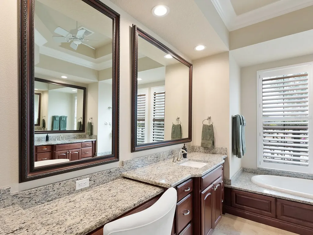 11708 Rive Isle Run Parrish FL 34219