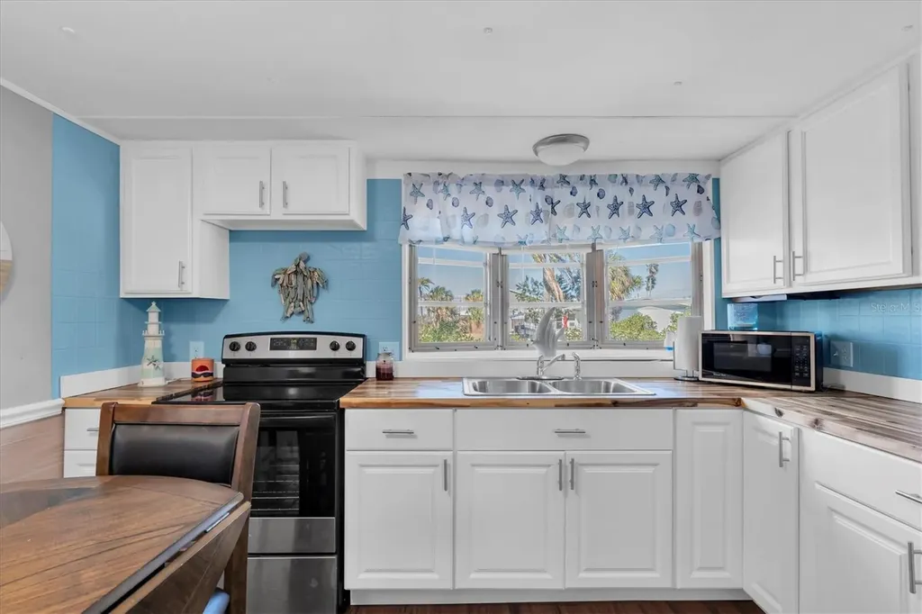 6627 Tower Drive Hudson FL 34667
