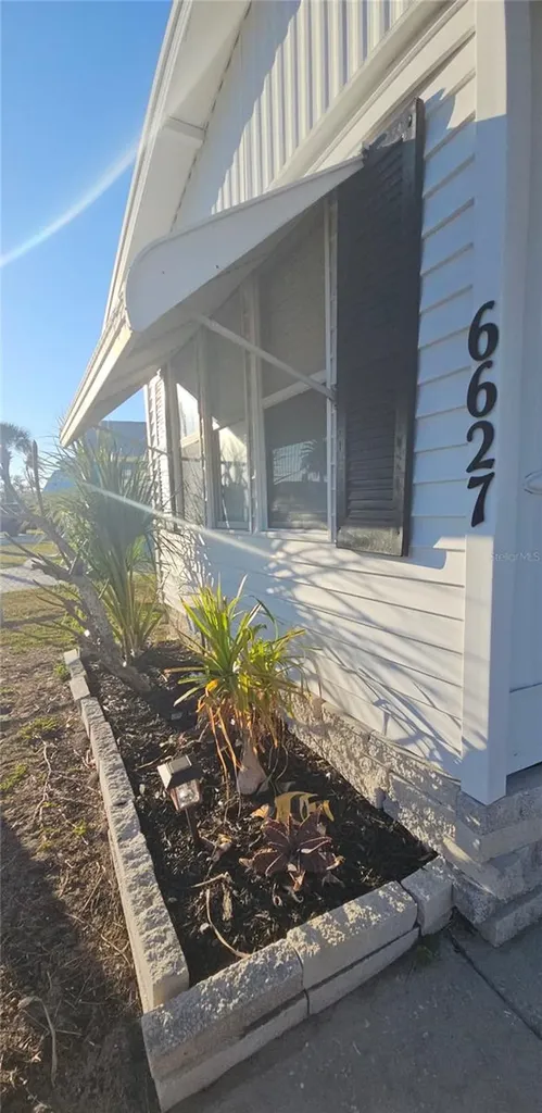 6627 Tower Drive Hudson FL 34667