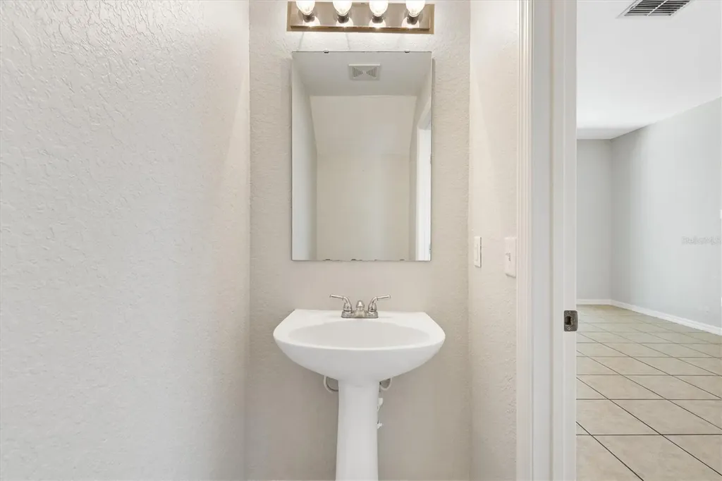 5186 NE 122nd Boulevard Oxford FL 34484