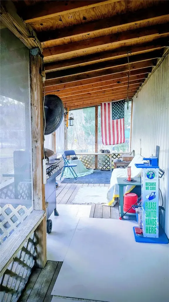 5990 NE 37th Street Silver Springs FL 34488