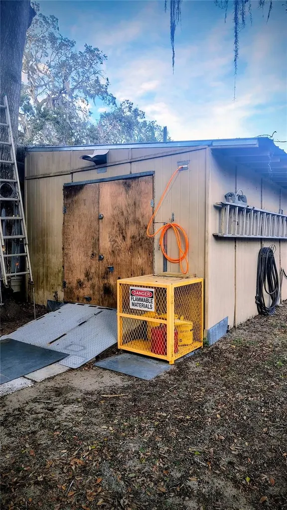 5990 NE 37th Street Silver Springs FL 34488
