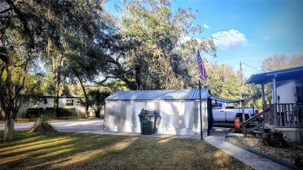 5990 NE 37th Street Silver Springs FL 34488