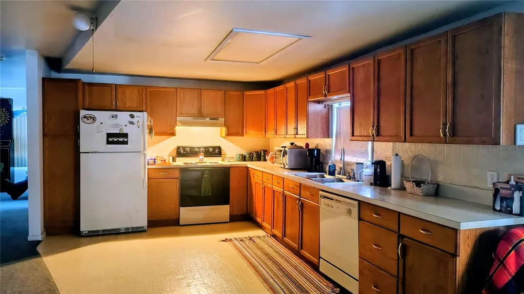 5990 NE 37th Street Silver Springs FL 34488
