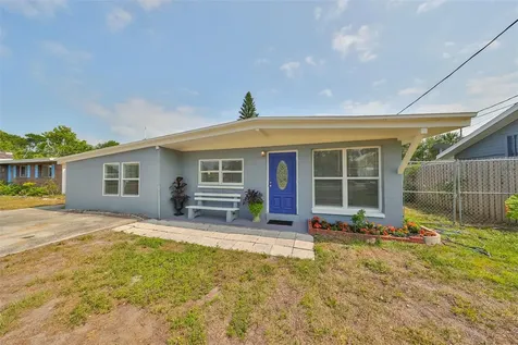 4104 W Fairview Heights Tampa FL 33616