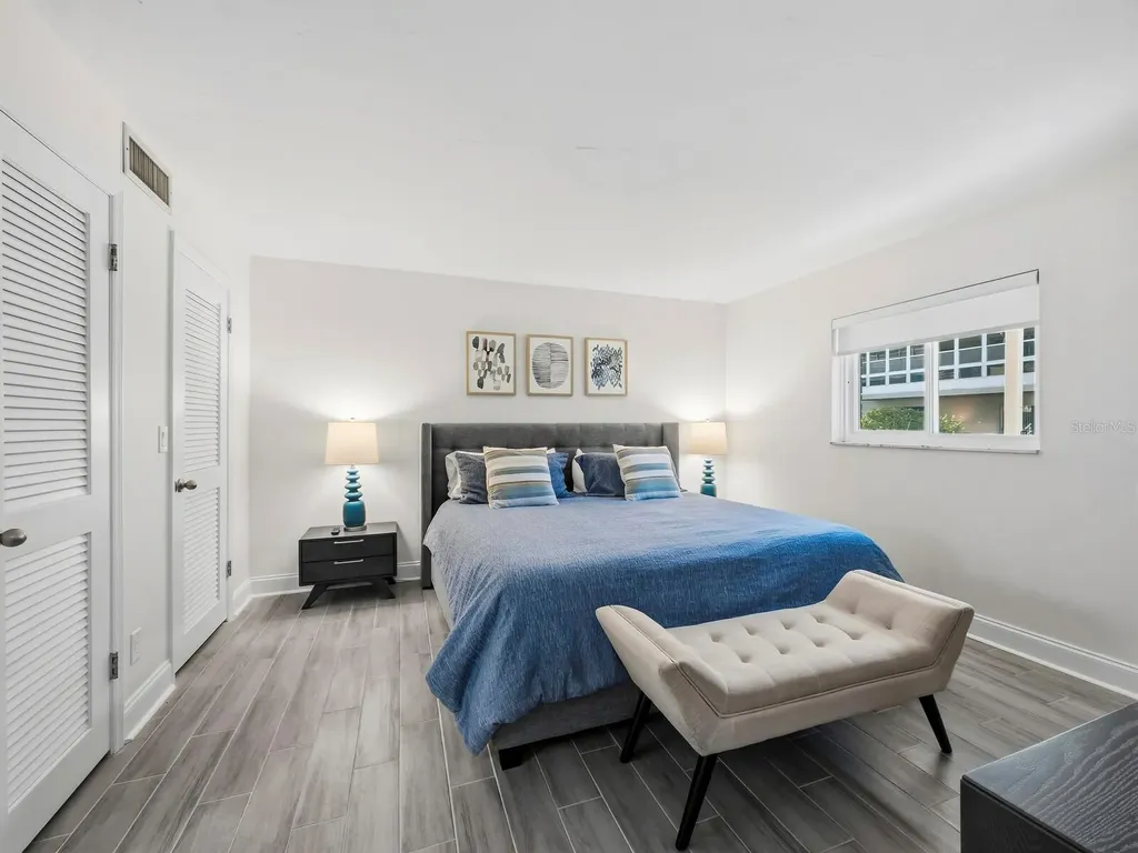 3751 S School Avenue Sarasota FL 34239