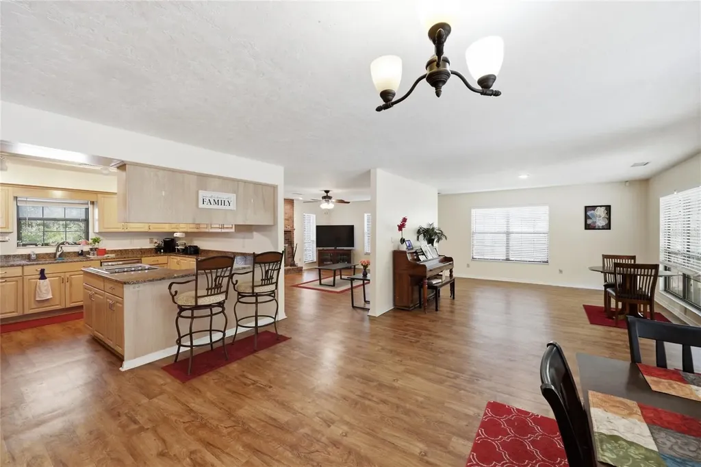 18784 NW 230th Street High Springs FL 32643