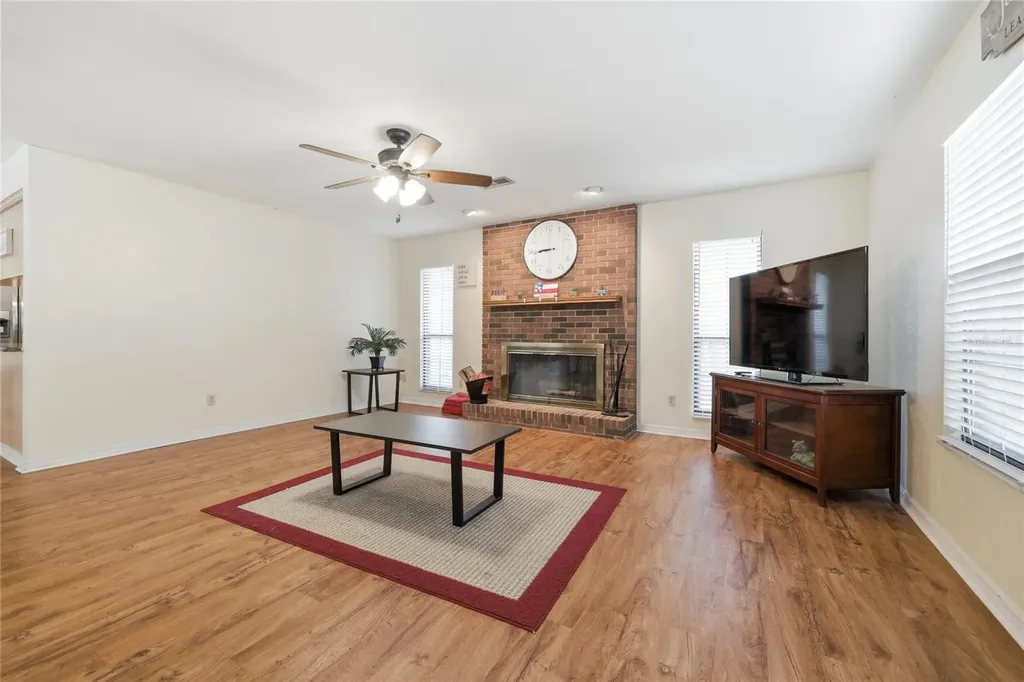 18784 NW 230th Street High Springs FL 32643