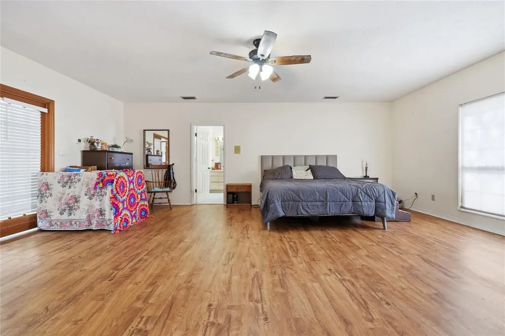 18784 NW 230th Street High Springs FL 32643