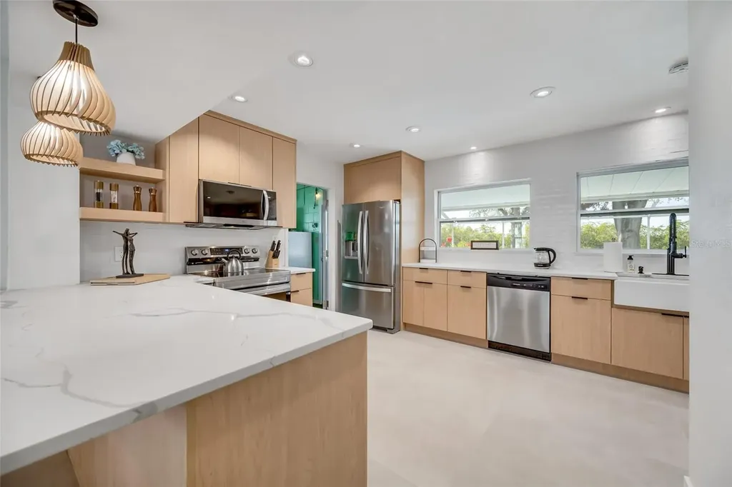 4622 Bay Crest Drive Tampa FL 33615