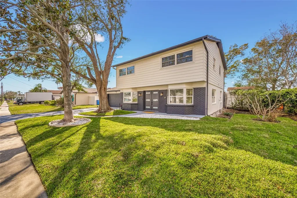 4622 Bay Crest Drive Tampa FL 33615