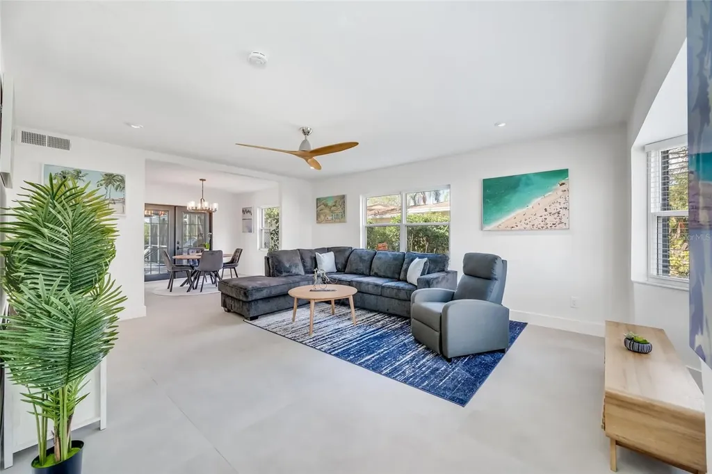 4622 Bay Crest Drive Tampa FL 33615