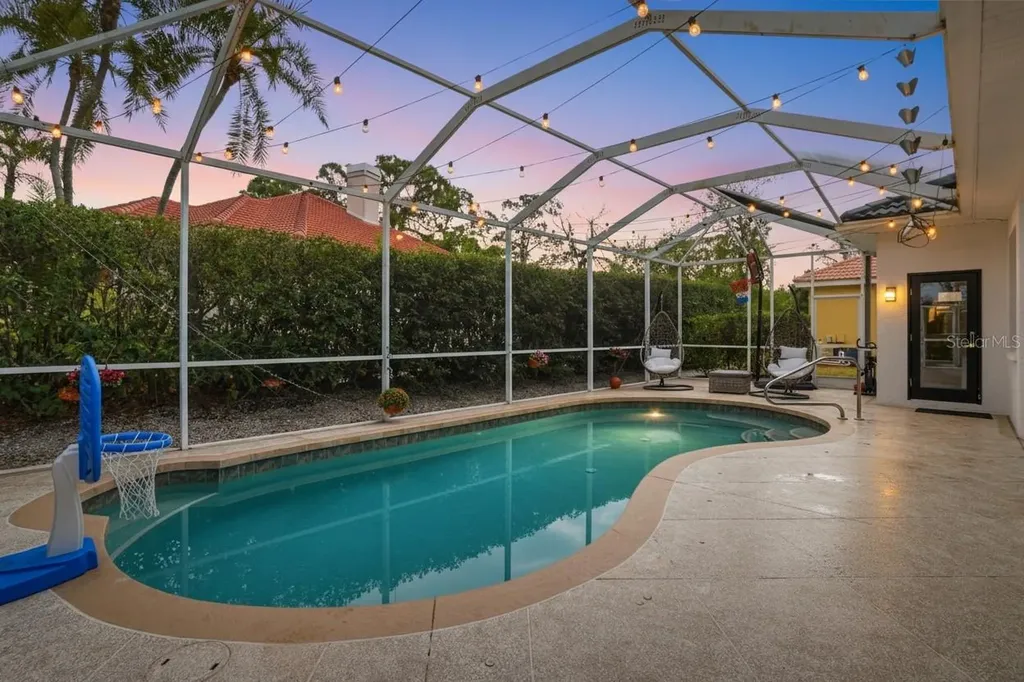 7215 Coachlight Street Sarasota FL 34243