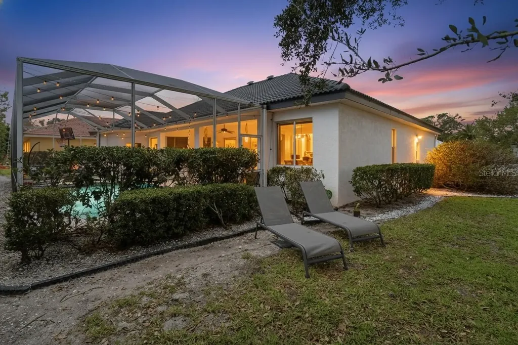 7215 Coachlight Street Sarasota FL 34243