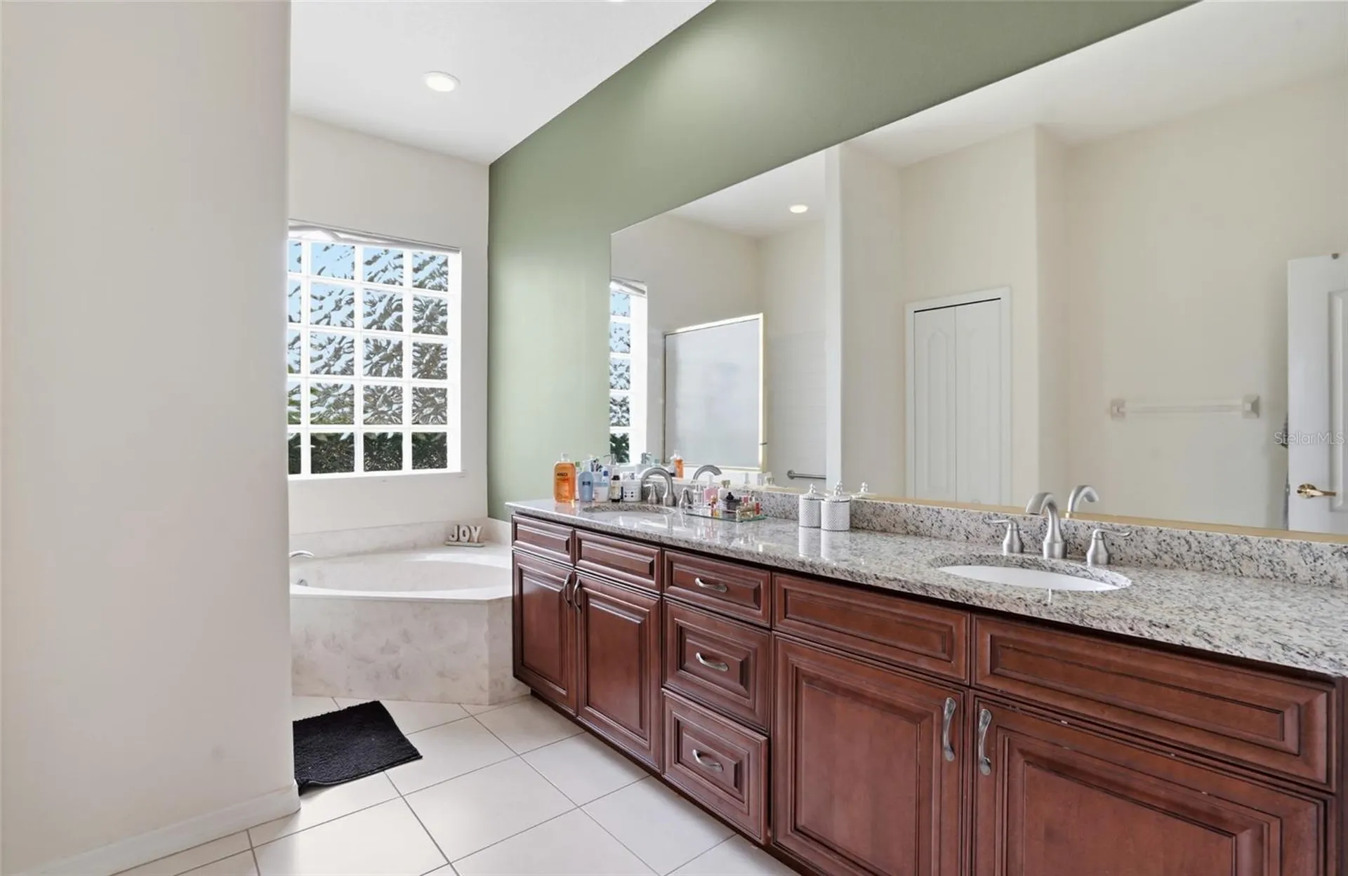 7215 Coachlight Street Sarasota FL 34243
