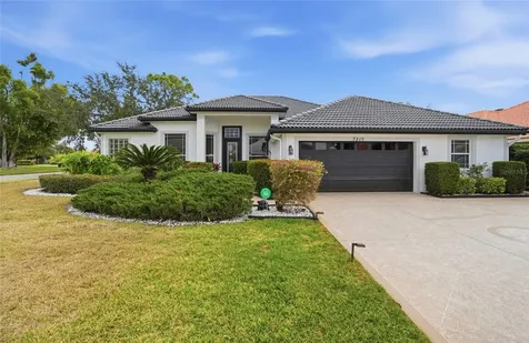 7215 Coachlight Street Sarasota FL 34243