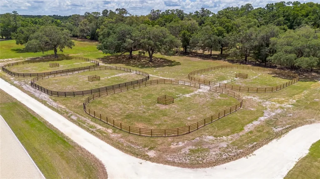 6170 NW 135th Avenue Morriston FL 32668