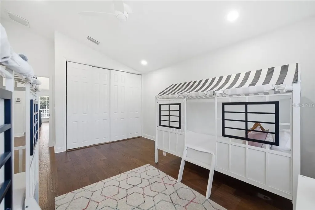 3049 Geiger Court Clearwater FL 33761