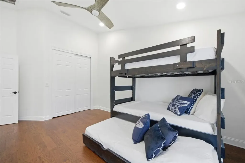 3049 Geiger Court Clearwater FL 33761