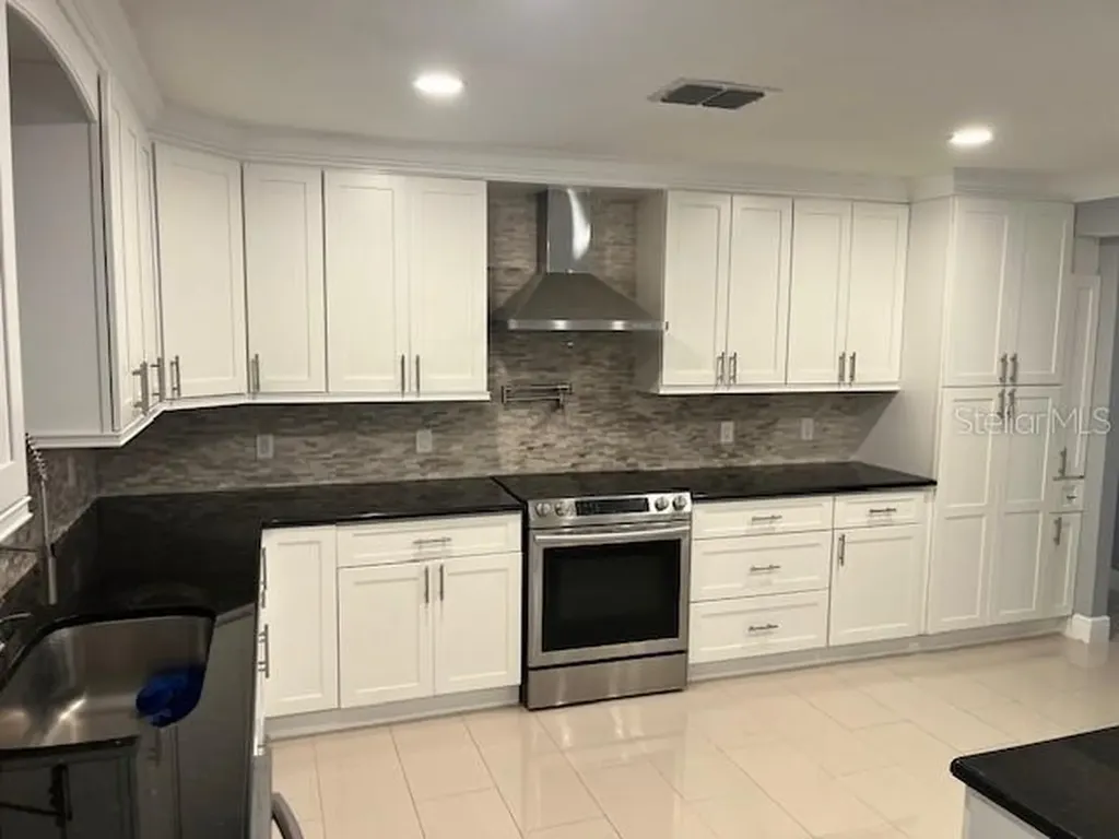 8002 SE 62nd Loop Ocala FL 34472