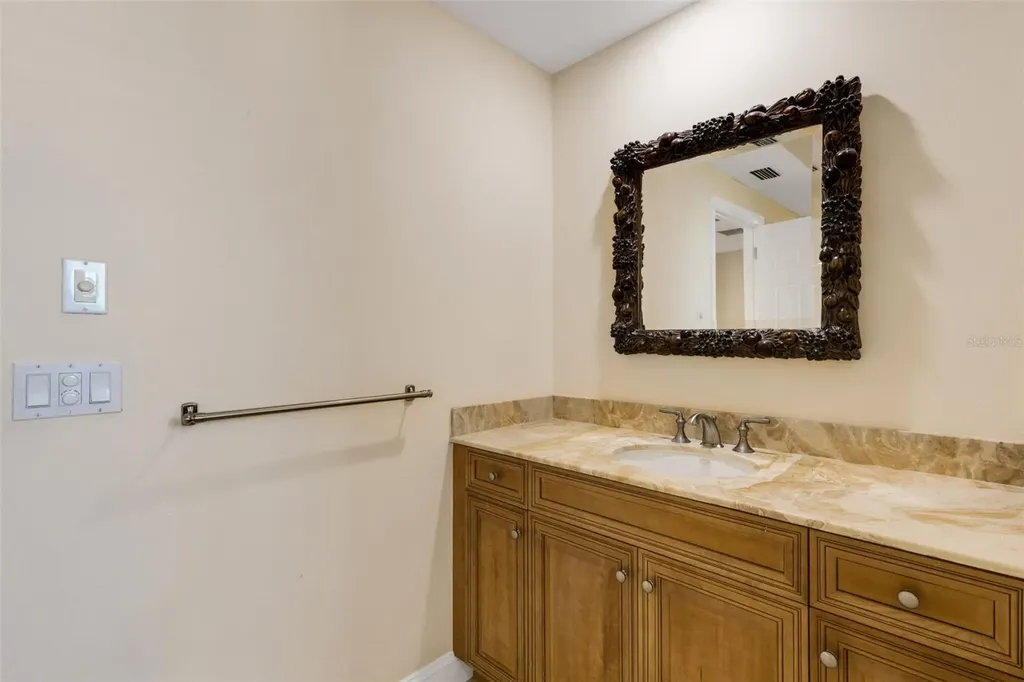 505 S Orange Avenue Sarasota FL 34236