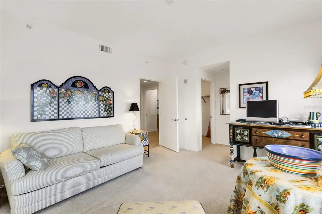 505 S Orange Avenue Sarasota FL 34236