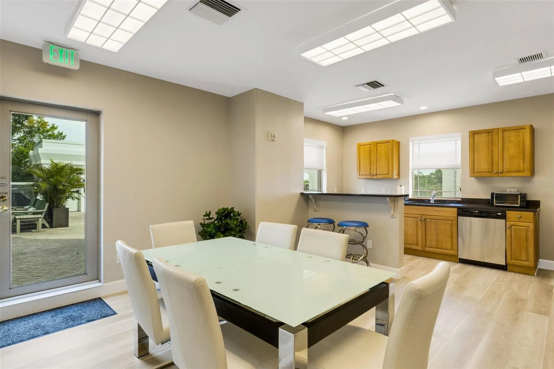 505 S Orange Avenue Sarasota FL 34236