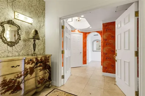 505 S Orange Avenue Sarasota FL 34236