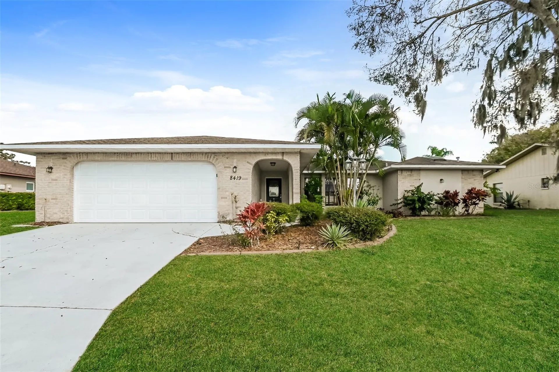 8419 Brandeis Circle E Sarasota FL 34243
