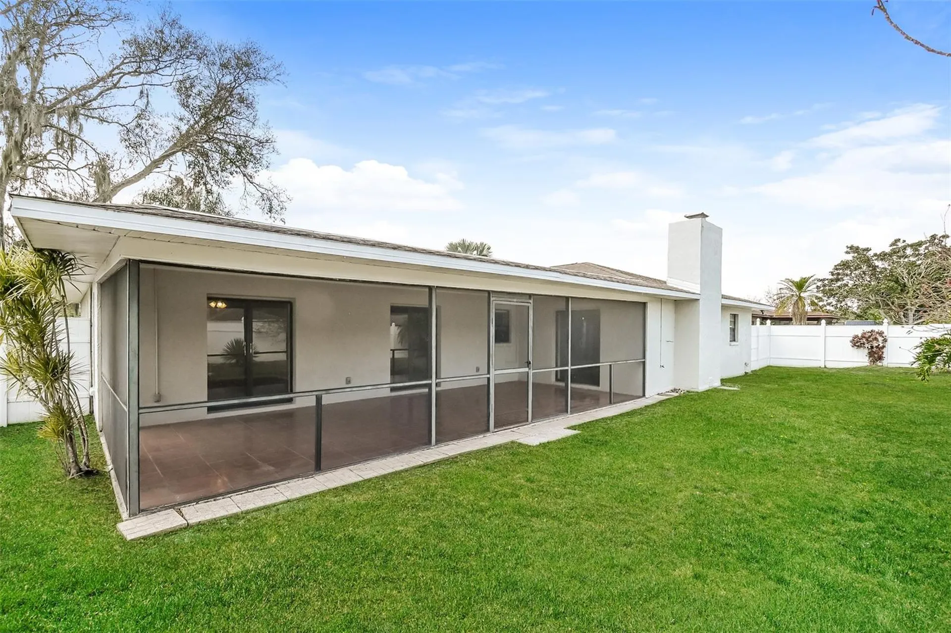 8419 Brandeis Circle E Sarasota FL 34243