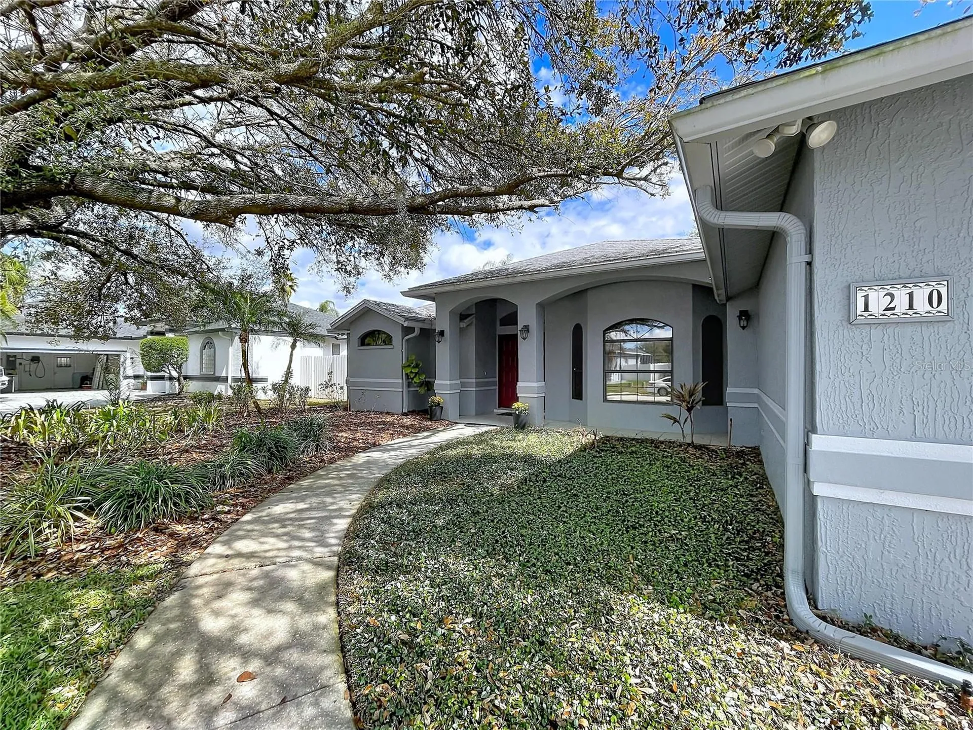 1210 Willow Bend Way Lutz FL 33549