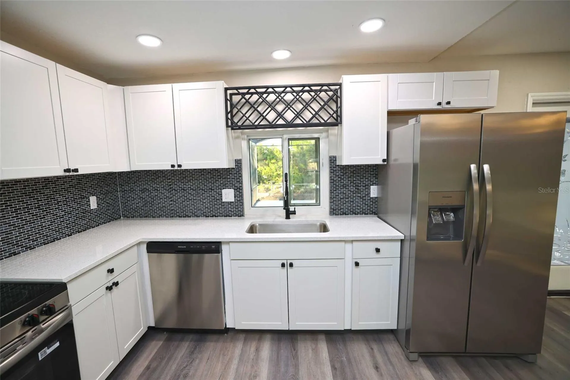 5667 Creekwood Drive Sarasota FL 34233