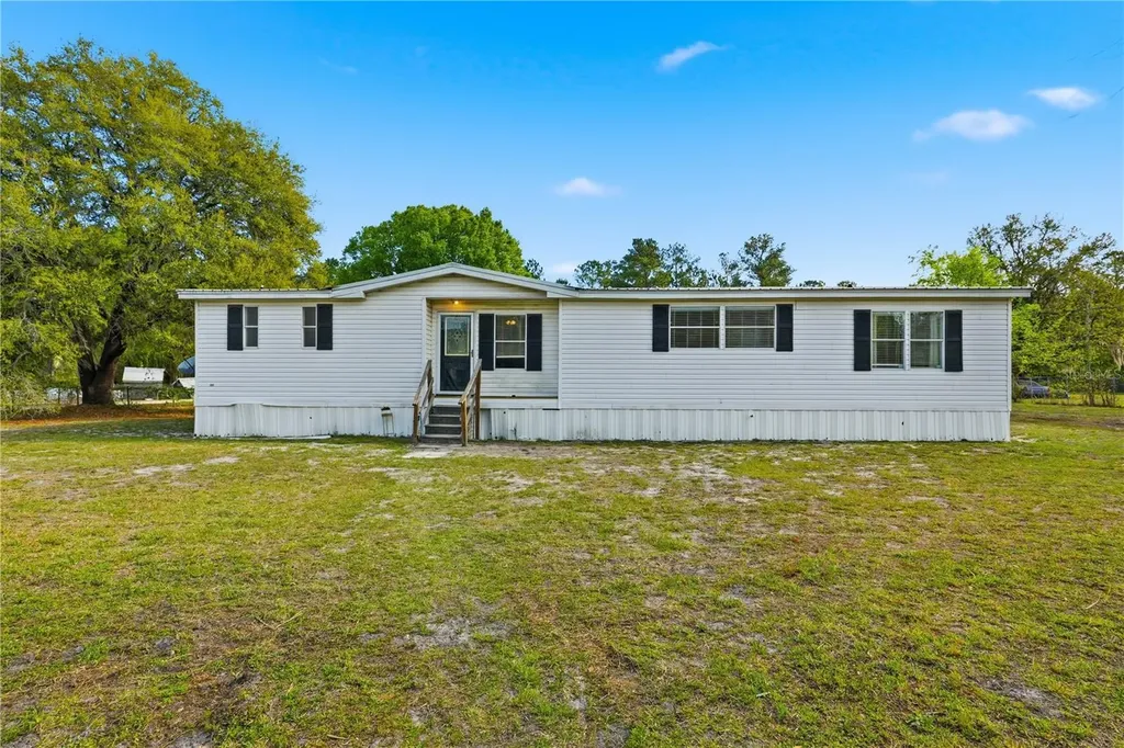 6903 SW County Road 225 Starke FL 32091