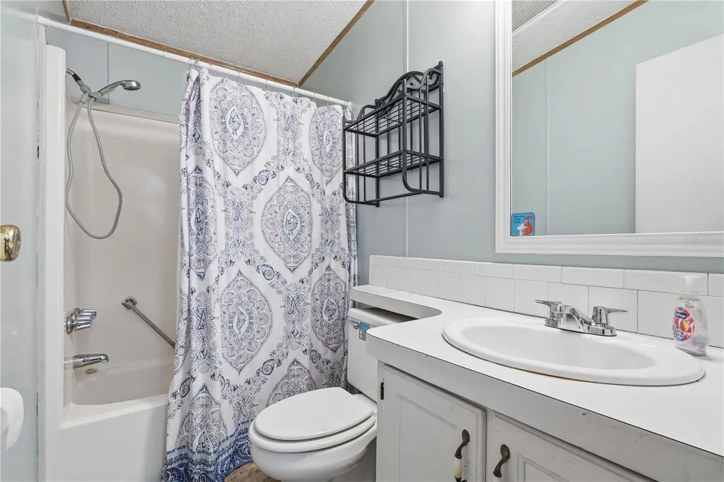 6903 SW County Road 225 Starke FL 32091